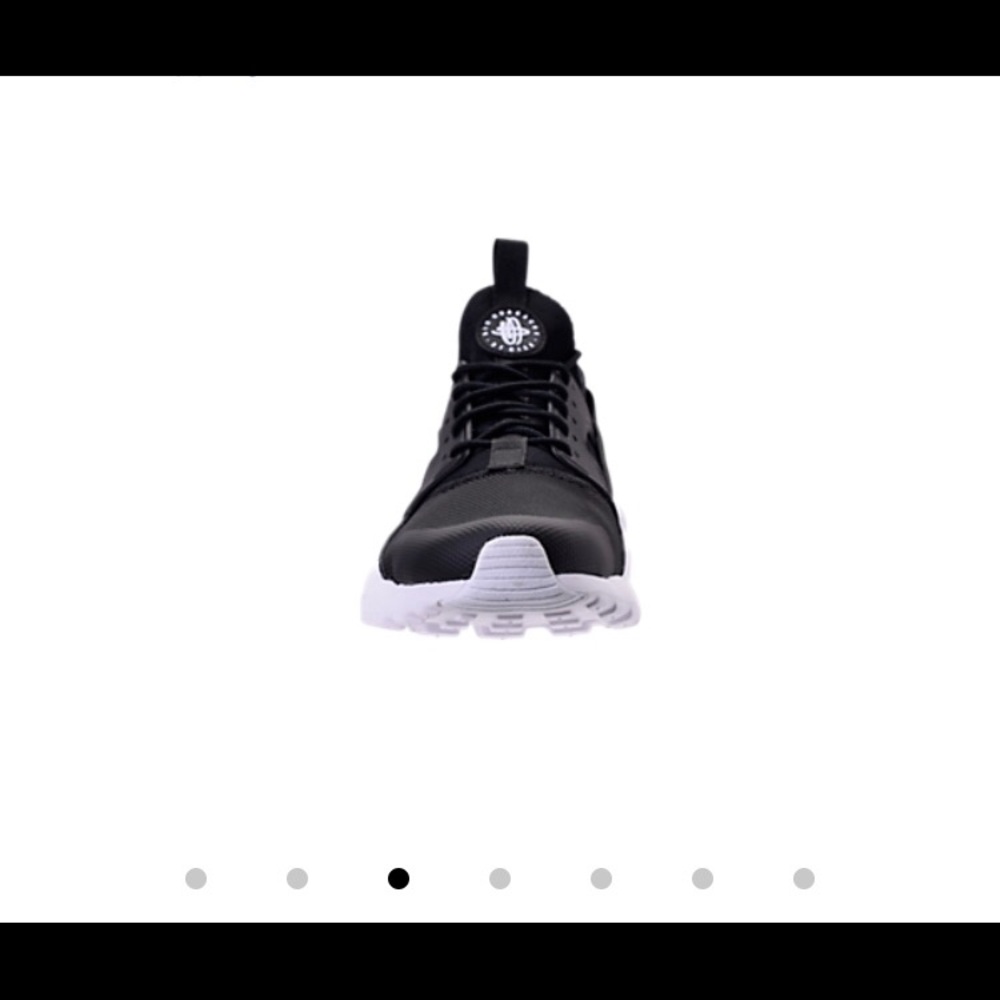 Nike air huarache shoes